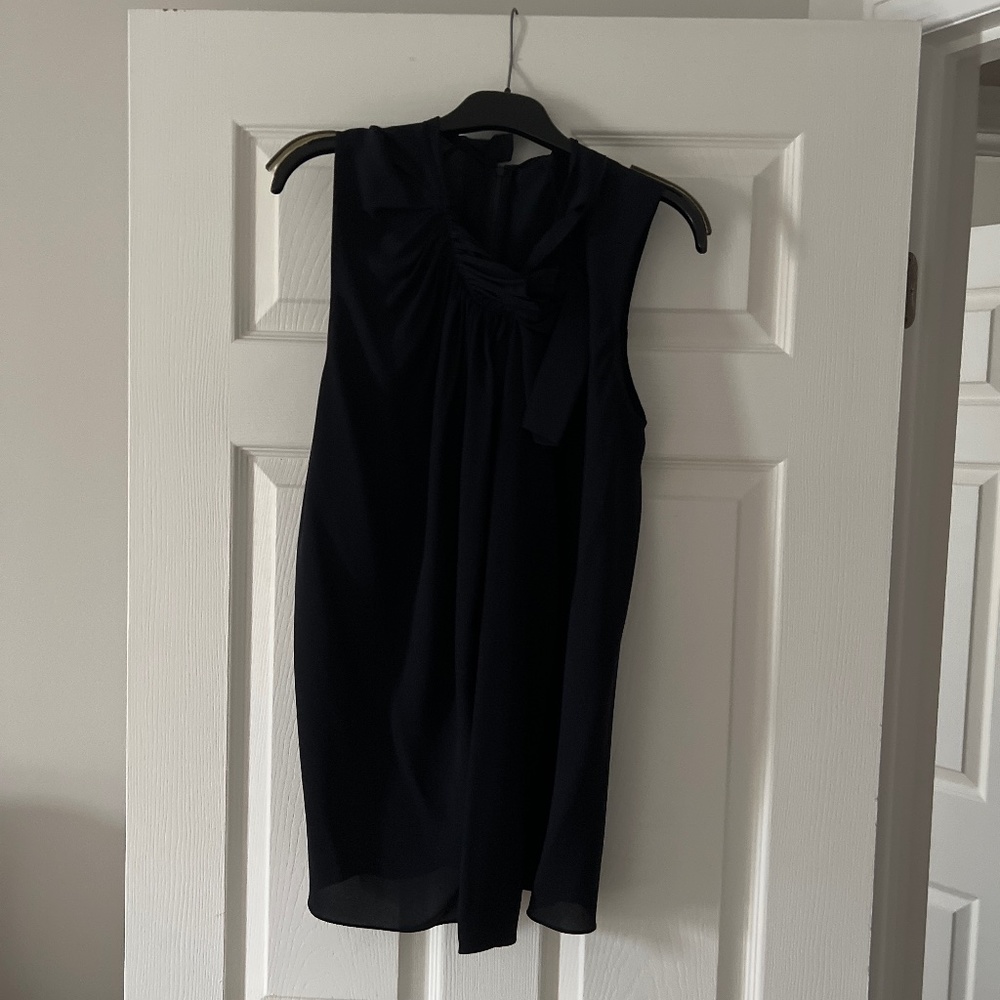 Sleeveless blouse